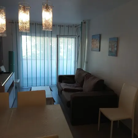 Apparemment Sur La Costa Brava *