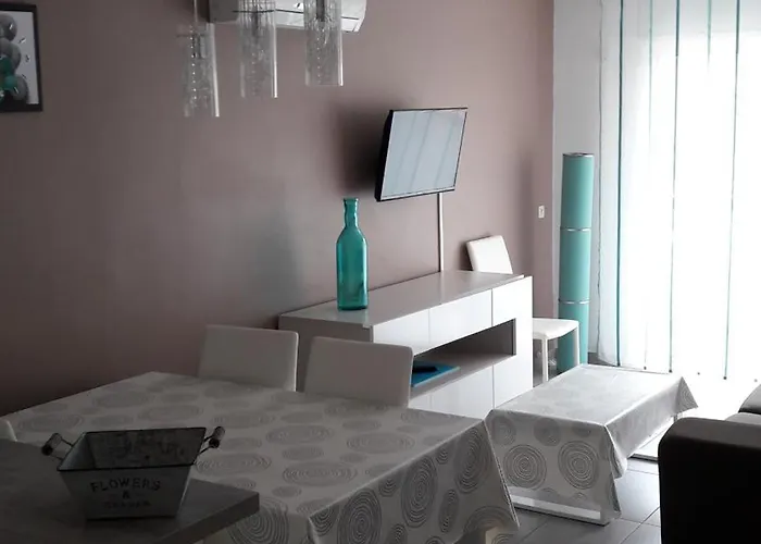 Apparemment Sur La Costa Brava *